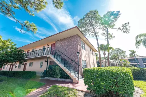 1953 SW Palm City Rd #J, Stuart, FL 34994