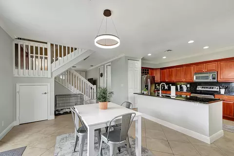 328 W Pine St #25, Lantana, FL 33462