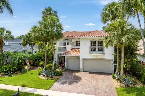 8612 Valhalla Dr, Delray Beach, FL 33446