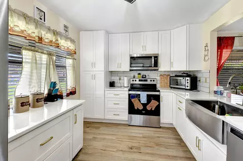 1751 Palmland Dr, Boynton Beach, FL 33436