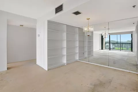 1753 Bridgewood Dr, Boca Raton, FL 33434