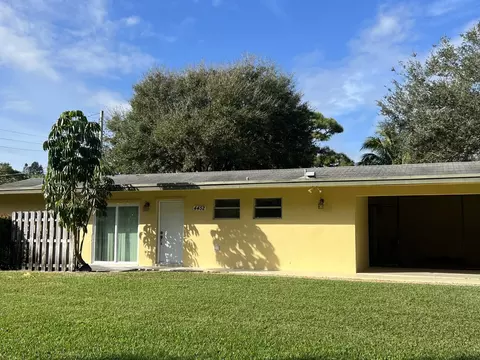 4452 Golfers Cir W, Palm Beach Gardens, FL 33410
