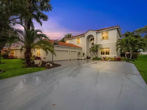 5591 Bermuda Dunes Cir, Lake Worth, FL 33463