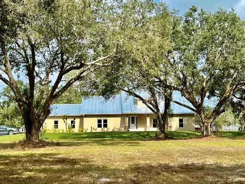 1175 NE 138th St, Okeechobee, FL 34972