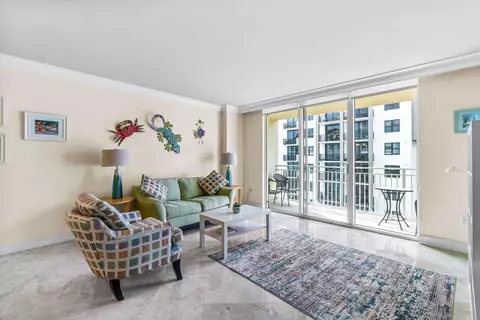 99 SE Mizner Blvd #837, Boca Raton, FL 33432