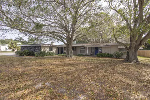 9879 Oak St, Micco, FL 32976
