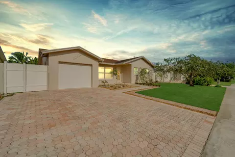 22612 SW 65th Way, Boca Raton, FL 33428