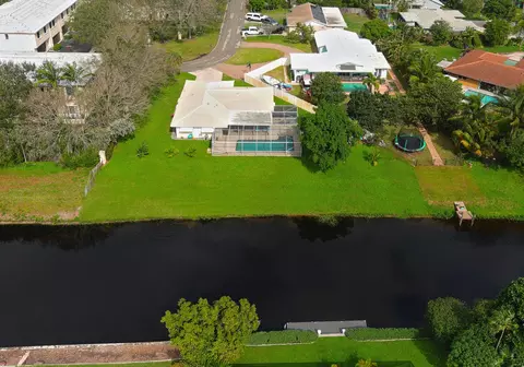 2344 SW 13th St, Boynton Beach, FL 33426