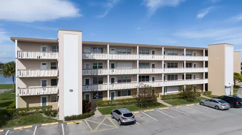Undisclosed, West Palm Beach, FL 33417