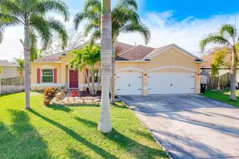 520 SW Dailey Ave, Port Saint Lucie, FL 34953