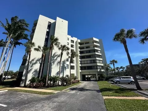 6463 La Costa Dr #303, Boca Raton, FL 33433