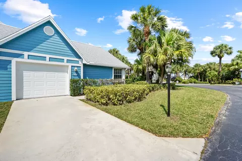 1528 Ocean Dunes Cir, Jupiter, FL 33477