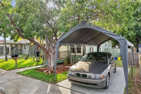 409 S B St, Lake Worth Beach, FL 33460