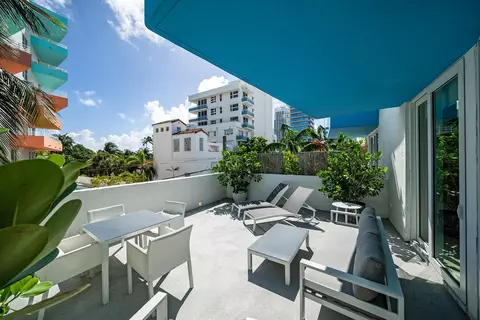 225 Collins Ave #3J, Miami Beach, FL 33139