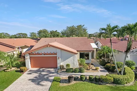 5681 Lakeview Mews Dr, Boynton Beach, FL 33437