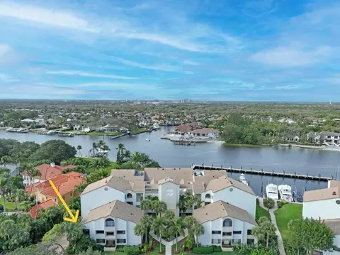 911 Oak Harbour Dr, Juno Beach, FL 33408