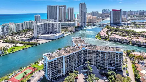 200 Leslie Dr #314, Hallandale Beach, FL 33009