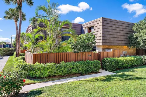 2018 20th Ct, Jupiter, FL 33477