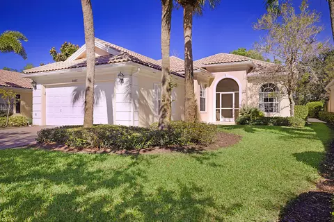 8987 Oldham Way, Palm Beach Gardens, FL 33412