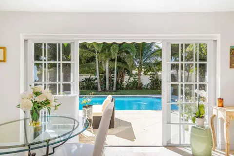 233 Maryland Dr, Lake Worth Beach, FL 33460