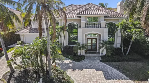 968 Banyan Dr, Delray Beach, FL 33483