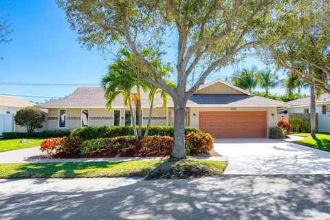 1040 SW 15th St, Boca Raton, FL 33486