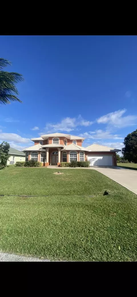 4173 SW Baird St, Port Saint Lucie, FL 34953