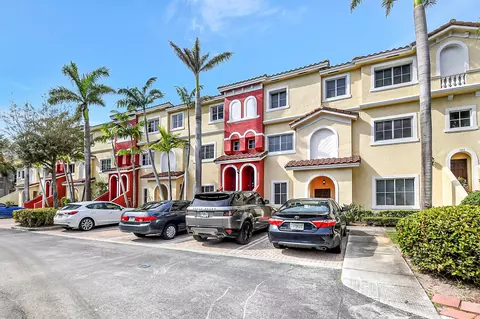 426 Bayfront Dr, Boynton Beach, FL 33435