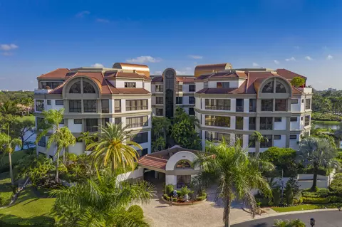7383 Orangewood #602, Boca Raton, FL 33433