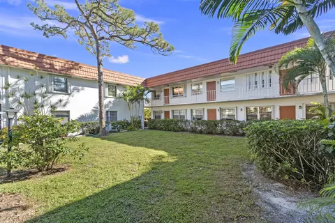 2600 SE Ocean Blvd #P-10, Stuart, FL 34996