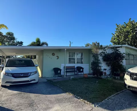 1725 S Congress Ave, Palm Springs, FL 33461