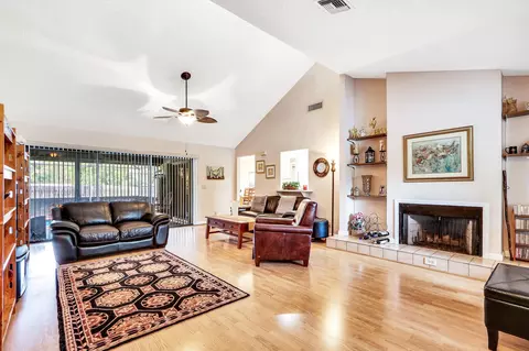 18975 SE County Line Rd, Tequesta, FL 33469