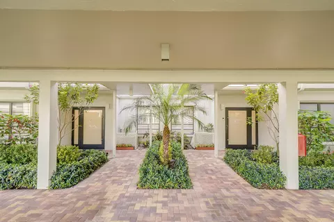 800 Greensward Court Apt I-105 I-106 Ct #I-105, I-106, Delray Beach, FL 33445