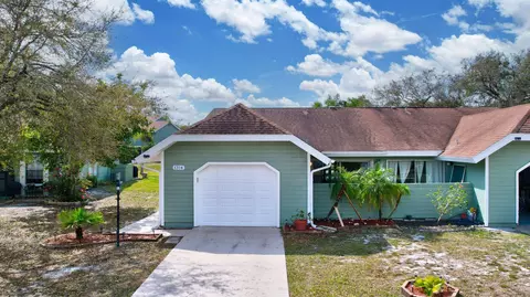 1314 SE La Haven Ct, Port Saint Lucie, FL 34952