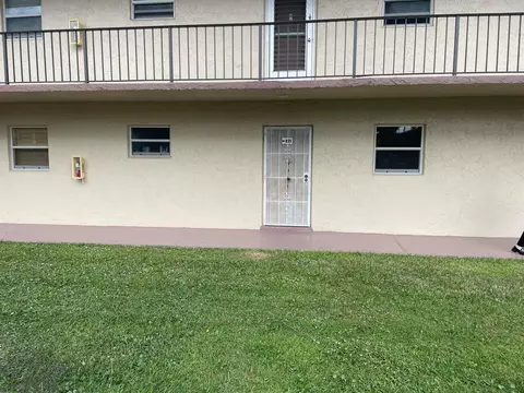 752 Lori Dr #221, Palm Springs, FL 33461