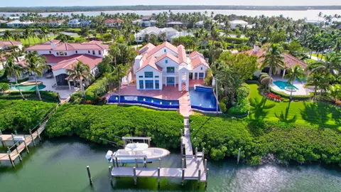 6996 SE Harbor Cir, Stuart, FL 34996