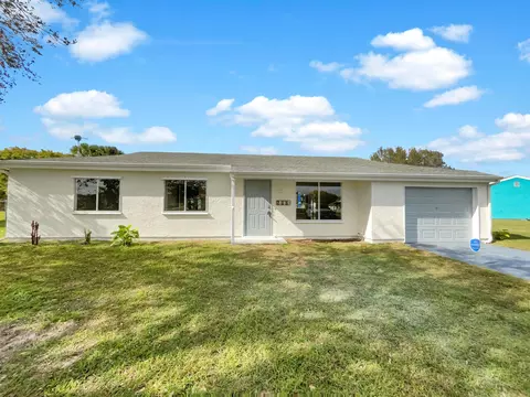 1610 SE Higdon Ct, Port Saint Lucie, FL 34952