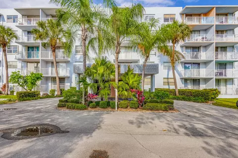 Undisclosed, West Palm Beach, FL 33401
