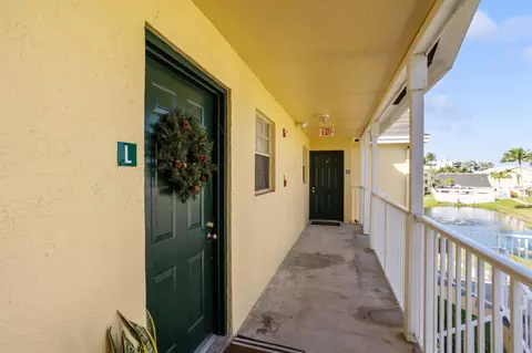 6323 La Costa Dr #L, Boca Raton, FL 33433