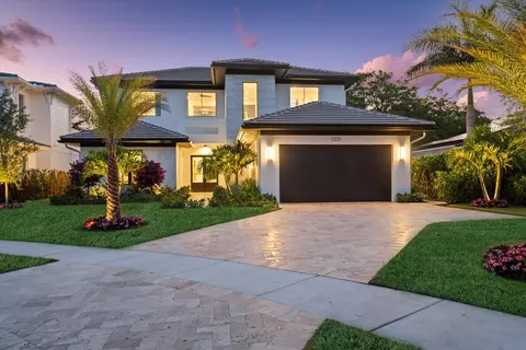 3221 Blue Cypress Ln, Wellington, FL 33414