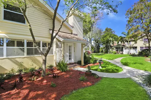 8110 Oakton Ct #B, Lake Clarke Shores, FL 33406