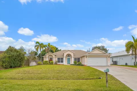 344 SW Columbus Dr, Port Saint Lucie, FL 34953