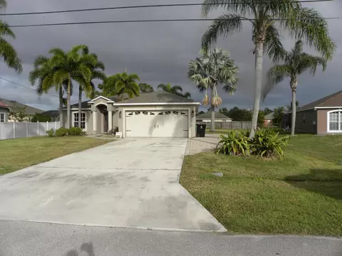 5741 NW Zenith Dr, Port Saint Lucie, FL 34986
