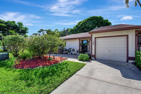 36 Kensington Ln, Boynton Beach, FL 33426