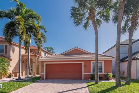 7556 Sierra Ridge Ln, Lake Worth, FL 33463