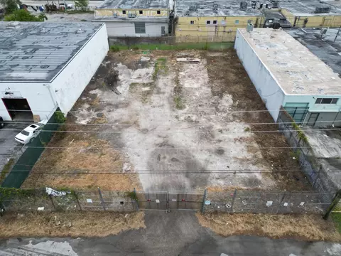 7401 NE 1st Pl, Miami, FL 33138