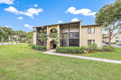 507 Shady Pine Way #C1, Greenacres, FL 33415