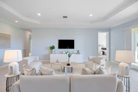242 Tresana Blvd #74, Jupiter, FL 33478