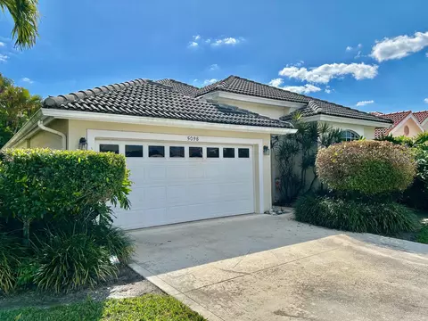 5098 SE Devenwood, Stuart, FL 34997