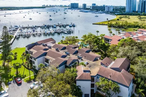 1618 Twelve Oaks Way #205, North Palm Beach, FL 33408